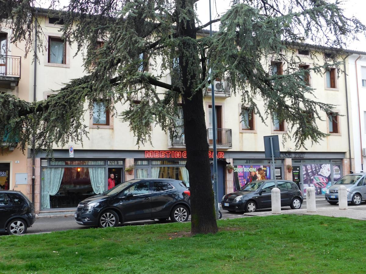 Residenza Meeting Aparthotel Verona Exterior foto
